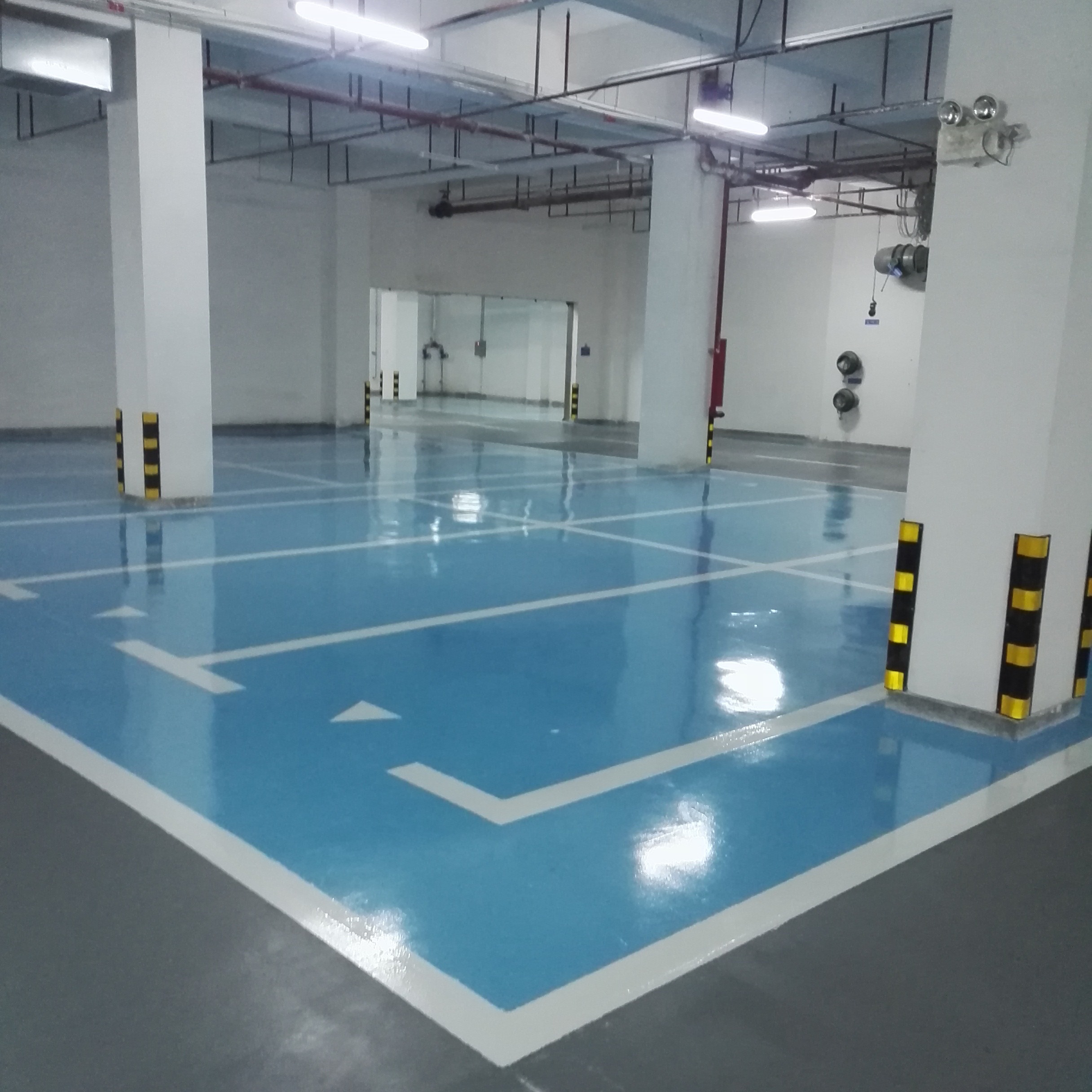 簡單介紹幾種影響環(huán)氧地坪工程質量的因素